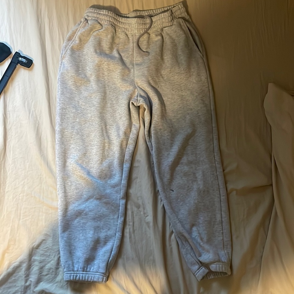 Fabletics grey sweatpants